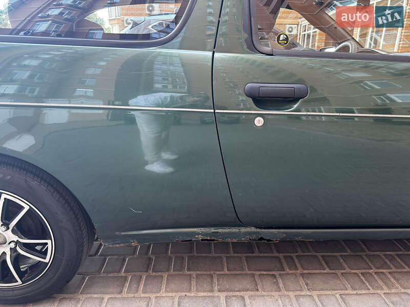 Хэтчбек Nissan Almera 1995 в Одессе