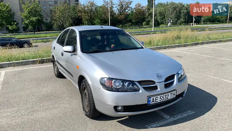 Nissan Almera 2004