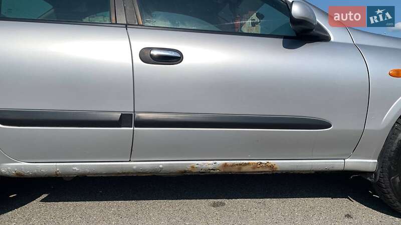 Седан Nissan Almera 2004 в Києві