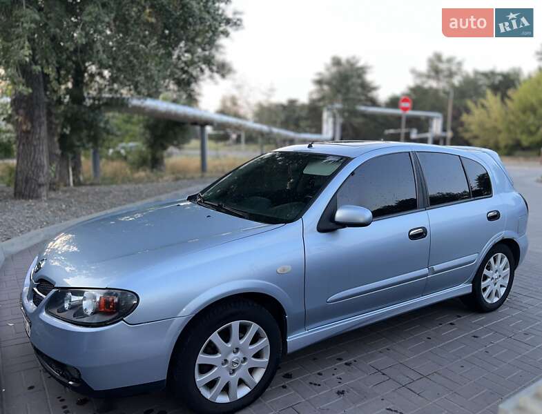 Хэтчбек Nissan Almera 2006 в Днепре