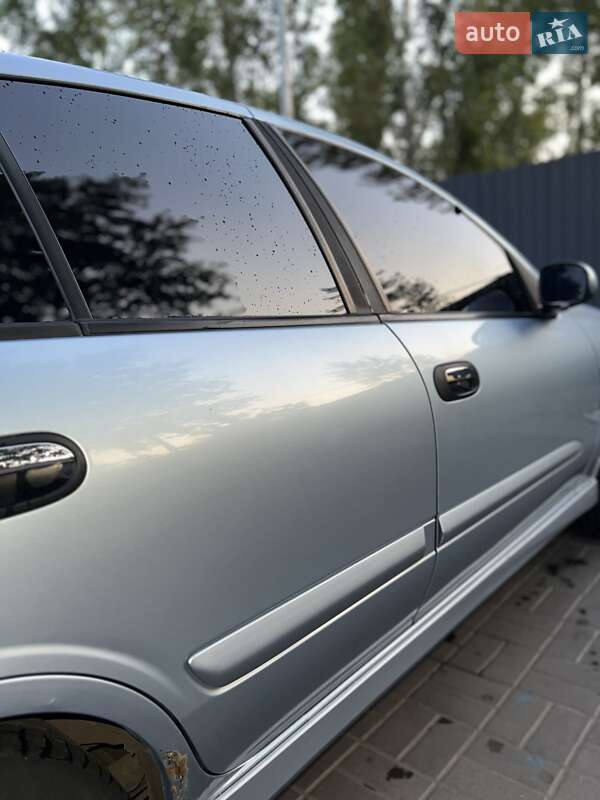 Хэтчбек Nissan Almera 2006 в Днепре