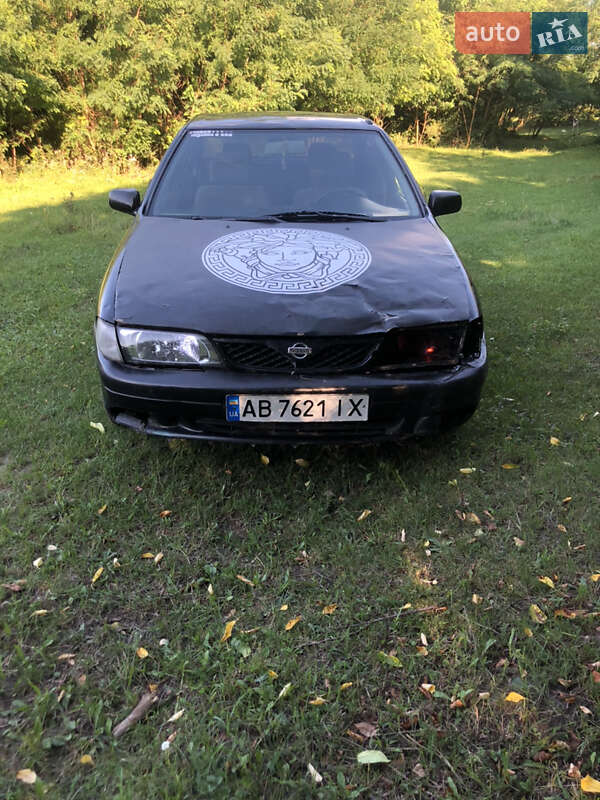 Седан Nissan Almera 1999 в Жмеринці