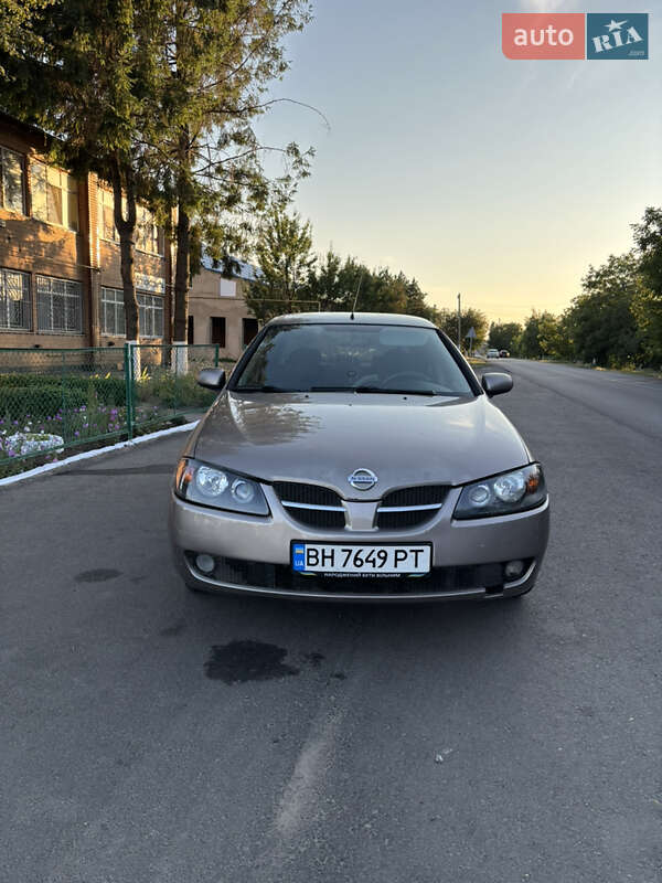 Седан Nissan Almera 2005 в Подільську