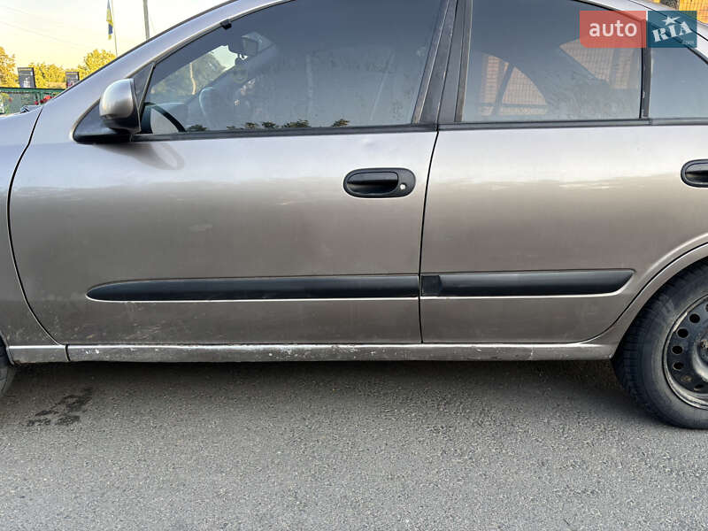 Седан Nissan Almera 2005 в Подільську