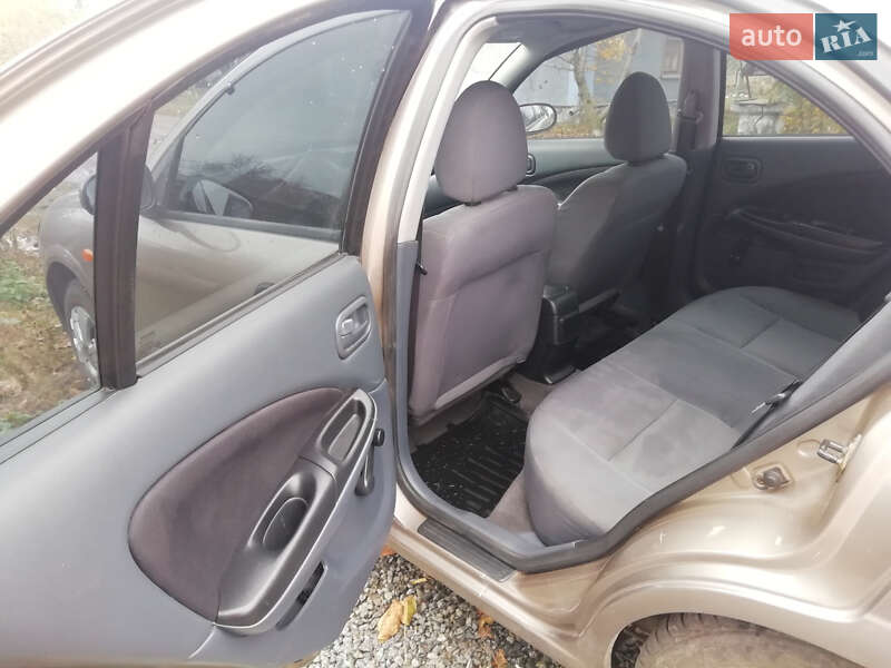 Седан Nissan Almera 2005 в Подільську