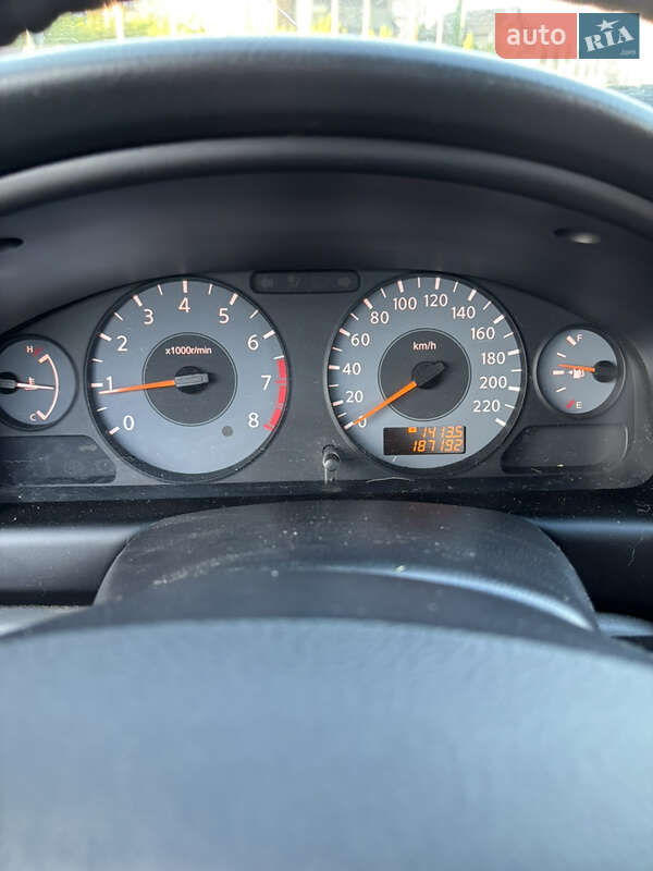 Седан Nissan Almera 2012 в Обухове