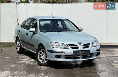 Седан Nissan Almera 2002 в Дрогобичі