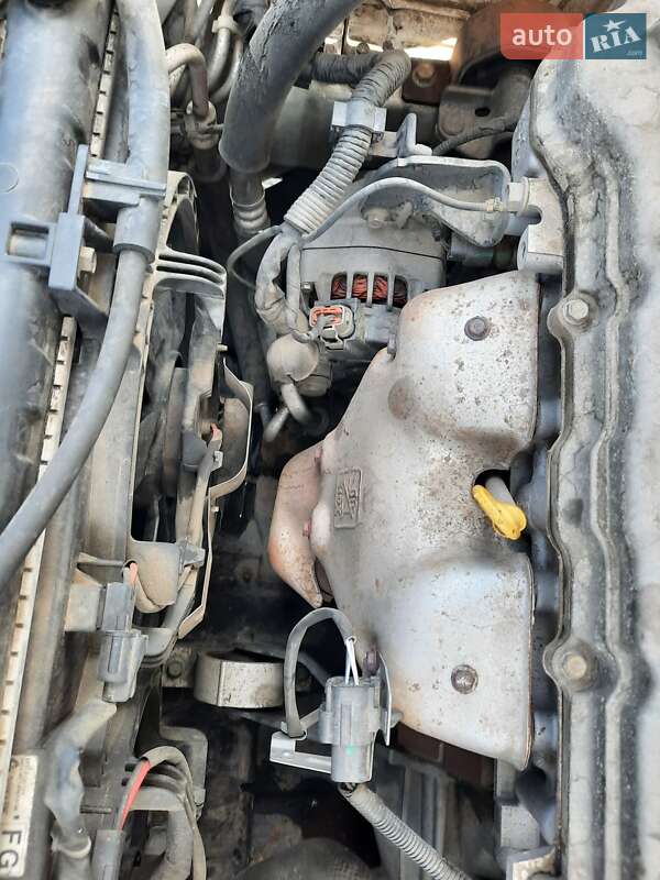 Седан Nissan Almera 2012 в Вараші