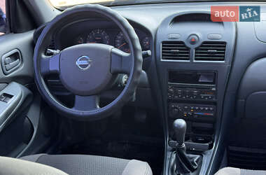 Седан Nissan Almera 2006 в 