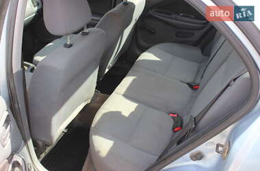 Седан Nissan Almera 2005 в  фото 15 Седан Nissan Almera 2005 в