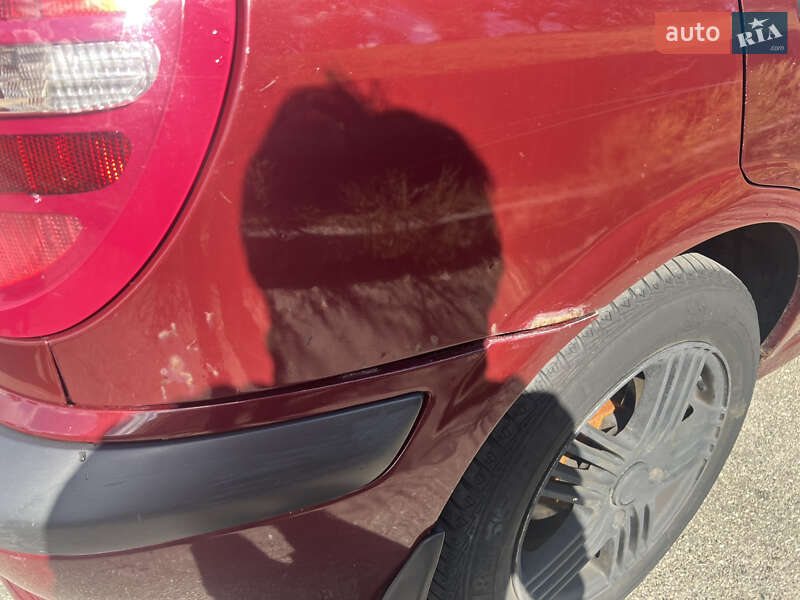 Хетчбек Nissan Almera 2002 в Києві