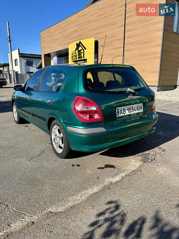 Хетчбек Nissan Almera 2001 в Білій Церкві