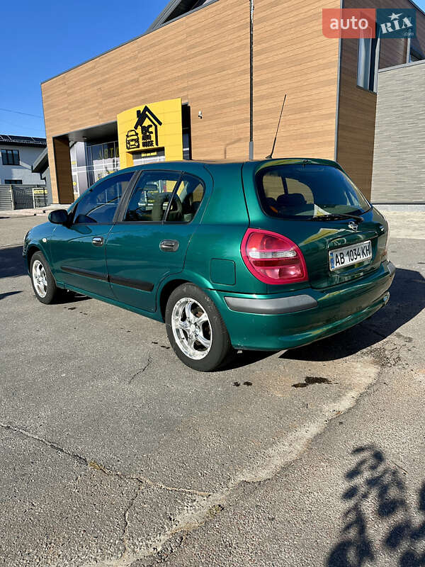 Хетчбек Nissan Almera 2001 в Білій Церкві