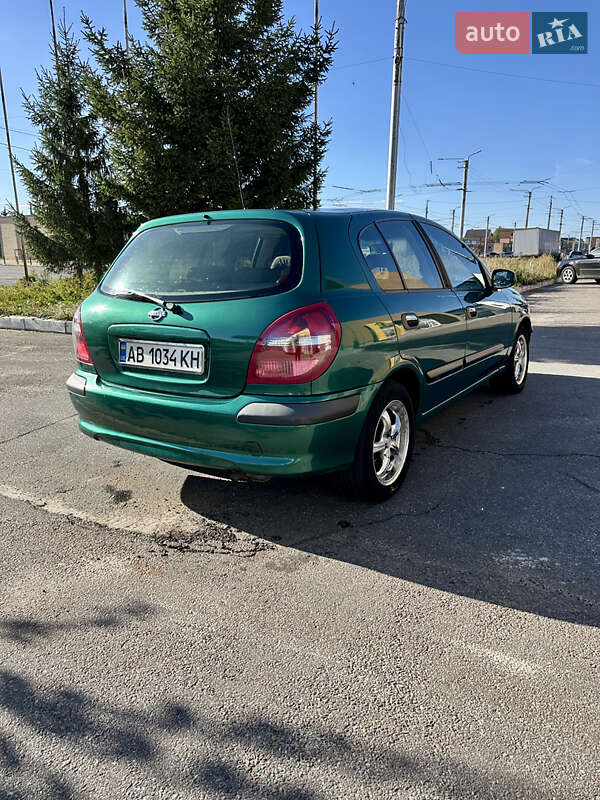 Хетчбек Nissan Almera 2001 в Білій Церкві