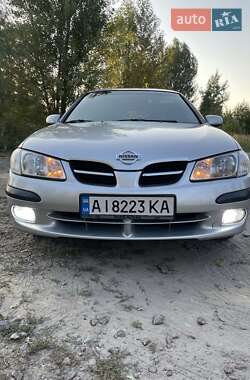 Хэтчбек Nissan Almera 2000 в Вишневом