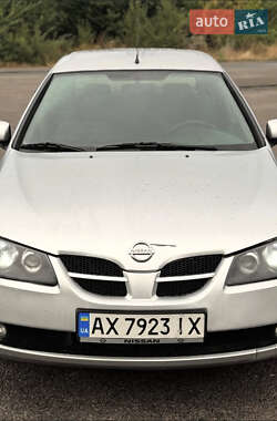 Хэтчбек Nissan Almera 2003 в Днепре