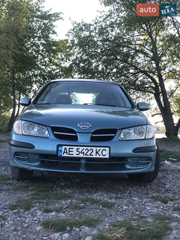 Хетчбек Nissan Almera 2000 в Василькові