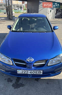 Седан Nissan Almera 2002 в Киеве