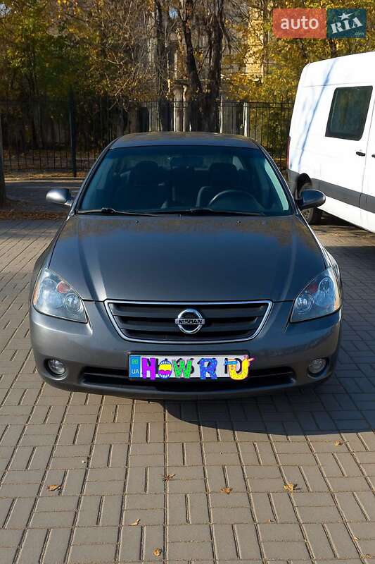 Седан Nissan Almera 2003 в Одессе