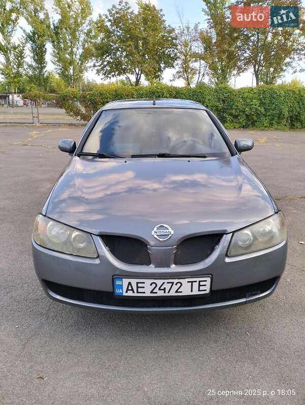 Nissan Almera 2003