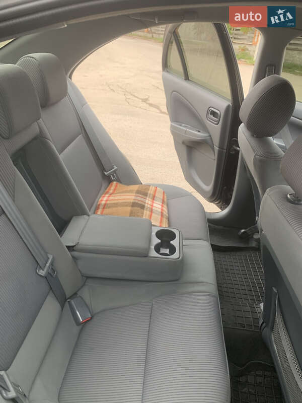 Седан Nissan Almera 2007 в Житомирі