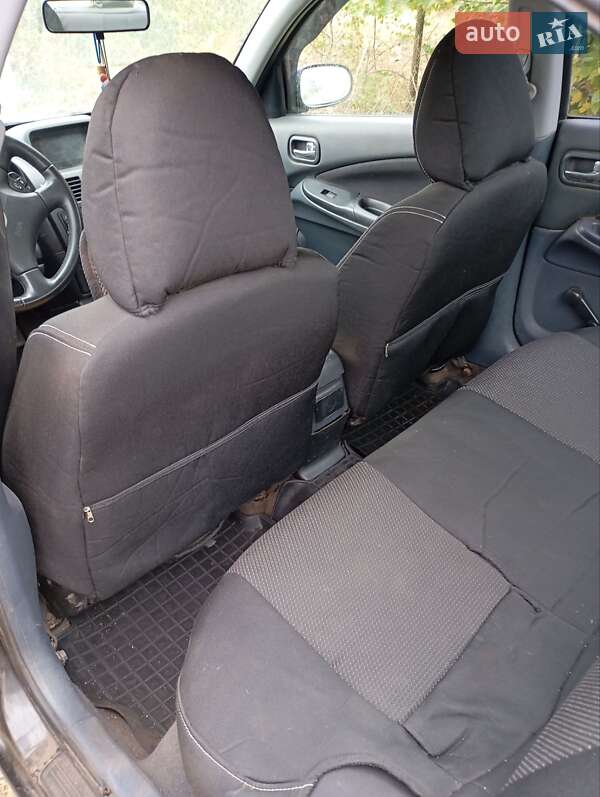 Седан Nissan Almera 2005 в Чугуеве фото 8 Седан Nissan Almera 2005 в Чугуеве