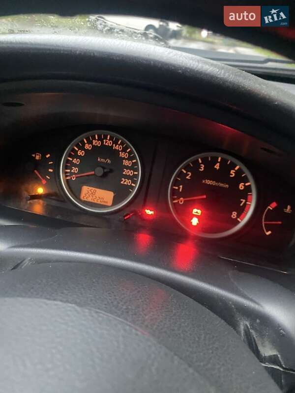 Седан Nissan Almera 2002 в Обухове фото 8 Седан Nissan Almera 2002 в Обухове