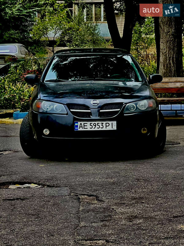 Nissan Almera 2005