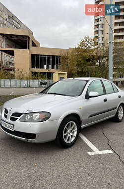 Седан Nissan Almera 2002 в Харькове
