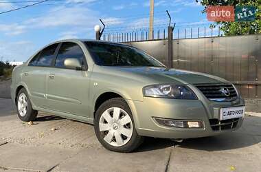 Седан Nissan Almera 2010 в 