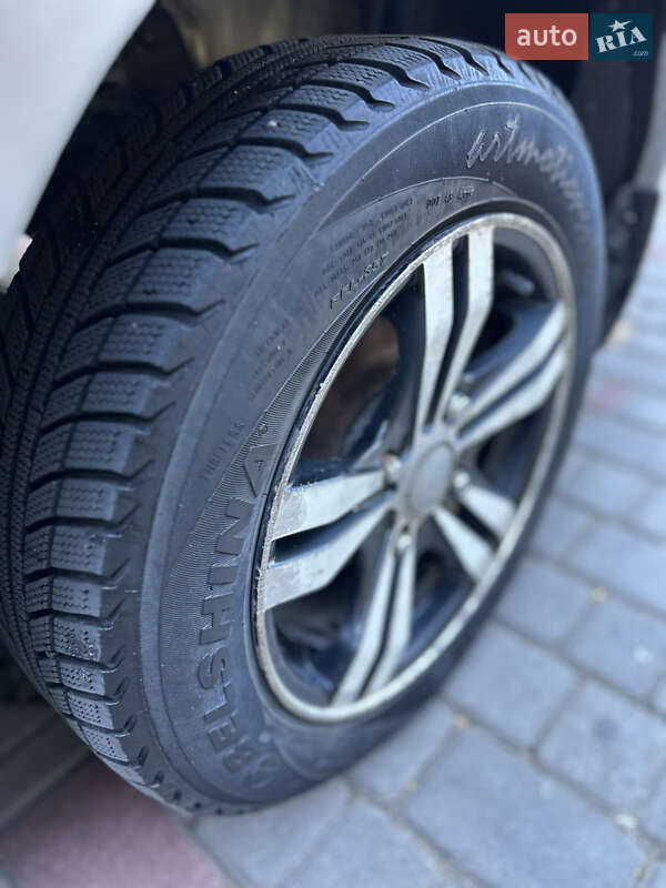 Седан Nissan Almera 2008 в Одессе