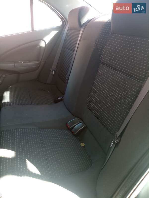 Седан Nissan Almera 2008 в Дніпрі