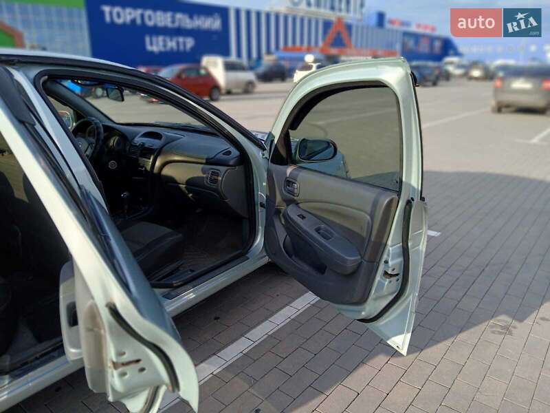 Седан Nissan Almera 2007 в Одессе