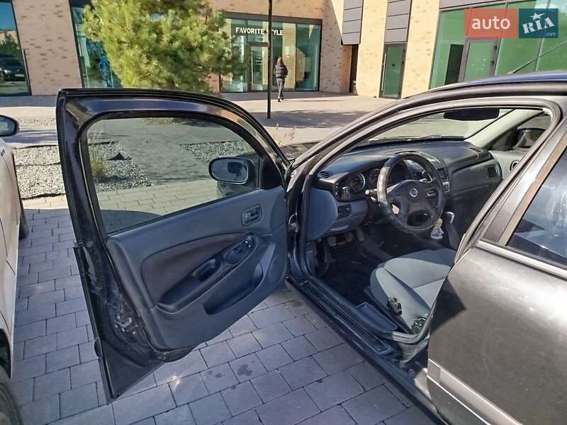 Седан Nissan Almera 2005 в Хмельницькому фото 10 Седан Nissan Almera 2005 в Хмельницькому