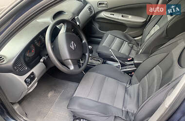 Седан Nissan Almera 2008 в Киеве