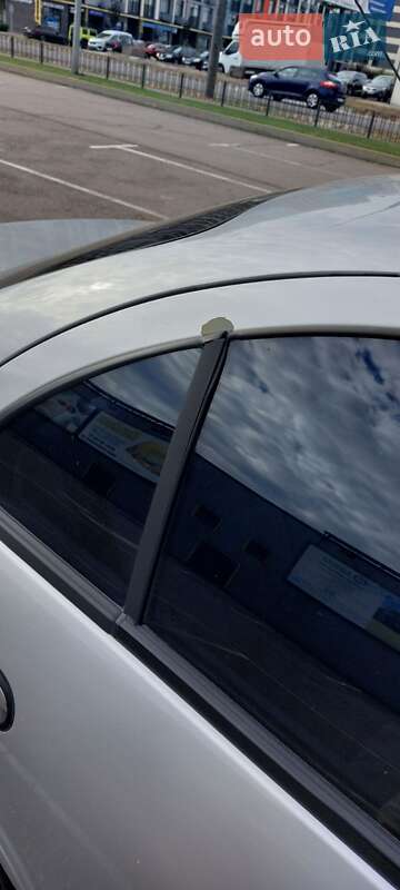 Седан Nissan Almera 2002 в Киеве фото 2 Седан Nissan Almera 2002 в Киеве