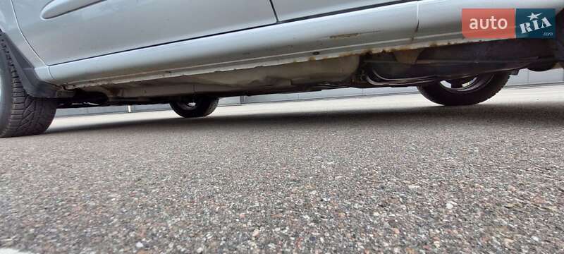 Седан Nissan Almera 2002 в Киеве фото 14 Седан Nissan Almera 2002 в Киеве