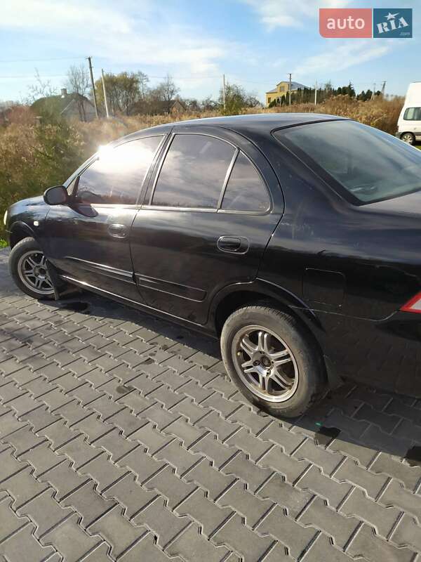 Седан Nissan Almera 2007 в Комарному