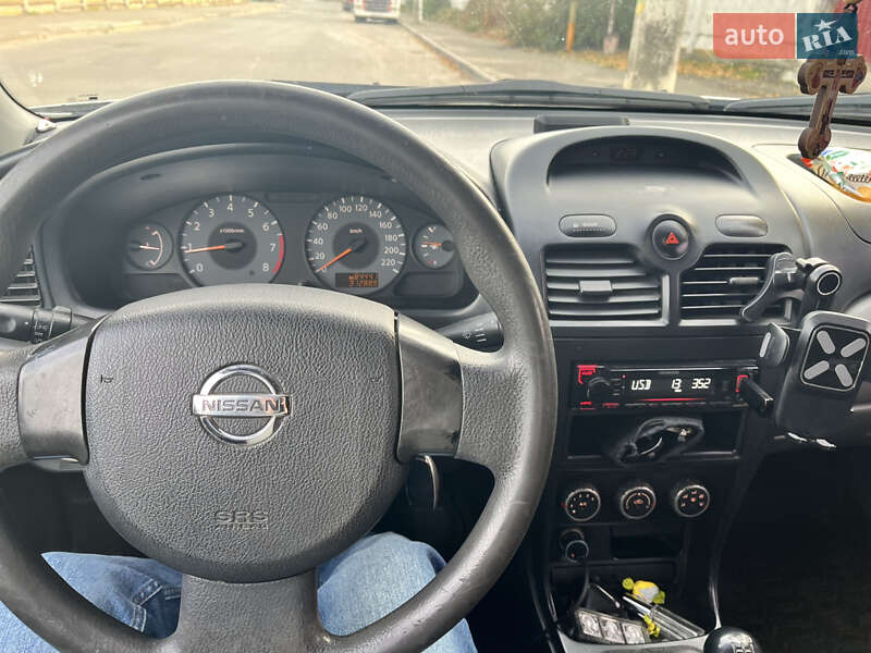 Седан Nissan Almera 2011 в Києві фото 4 Седан Nissan Almera 2011 в Києві