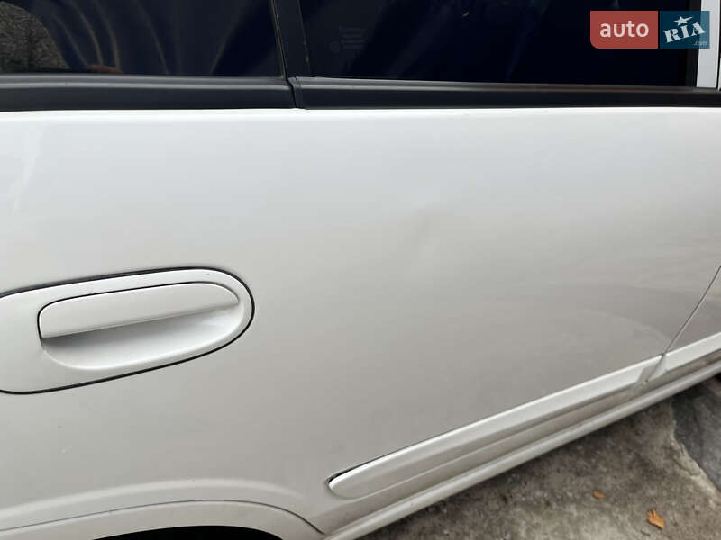 Седан Nissan Almera 2011 в Києві фото 16 Седан Nissan Almera 2011 в Києві