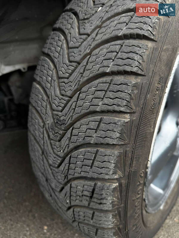 Хетчбек Nissan Almera 2002 в Одесі