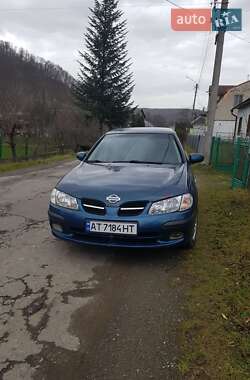 Хэтчбек Nissan Almera 2000 в Надворной