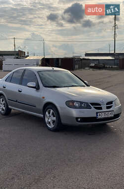 Седан Nissan Almera 2004 в Ужгороде