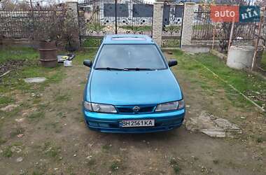 Седан Nissan Almera 1996 в Великодолинському