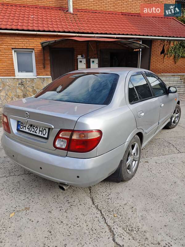 Седан Nissan Almera 2003 в Ананьеве