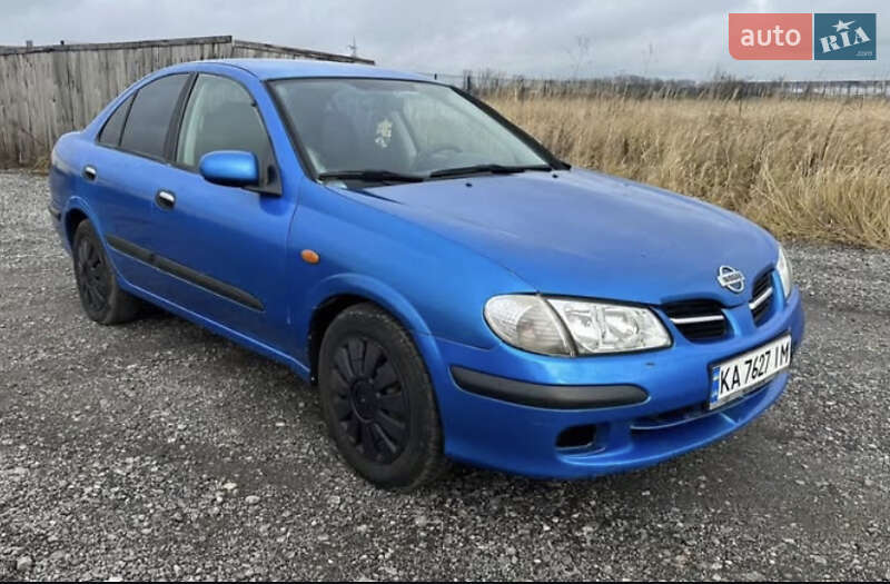 Nissan Almera 2002
