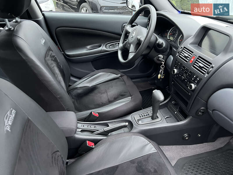 Седан Nissan Almera 2005 в Киеве фото 18 Седан Nissan Almera 2005 в Киеве