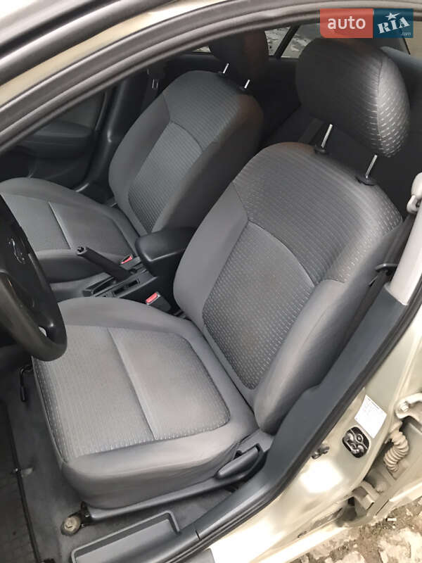 Седан Nissan Almera 2007 в Хмельницькому фото 5 Седан Nissan Almera 2007 в Хмельницькому