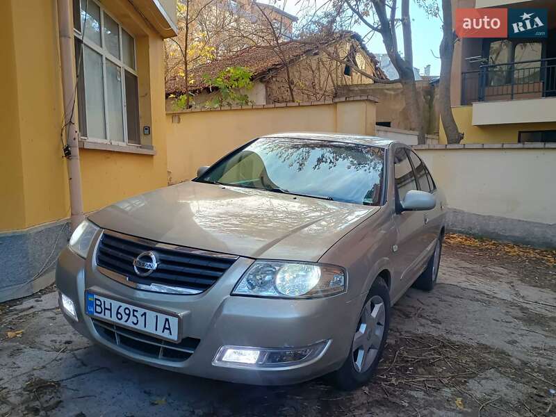 Nissan Almera 2006