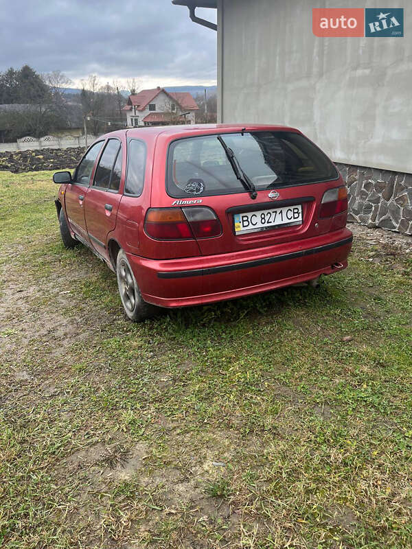 Хетчбек Nissan Almera 1996 в Коломиї